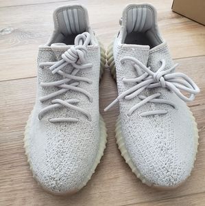 Yeezy Shoes